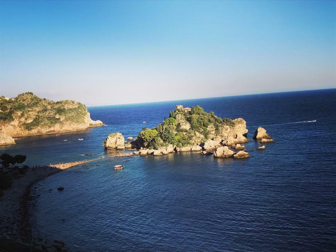 Baia Degli Albatros Apartamento *