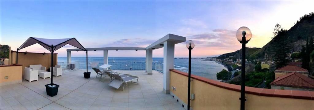 Baia Degli Albatros Apartamento *
